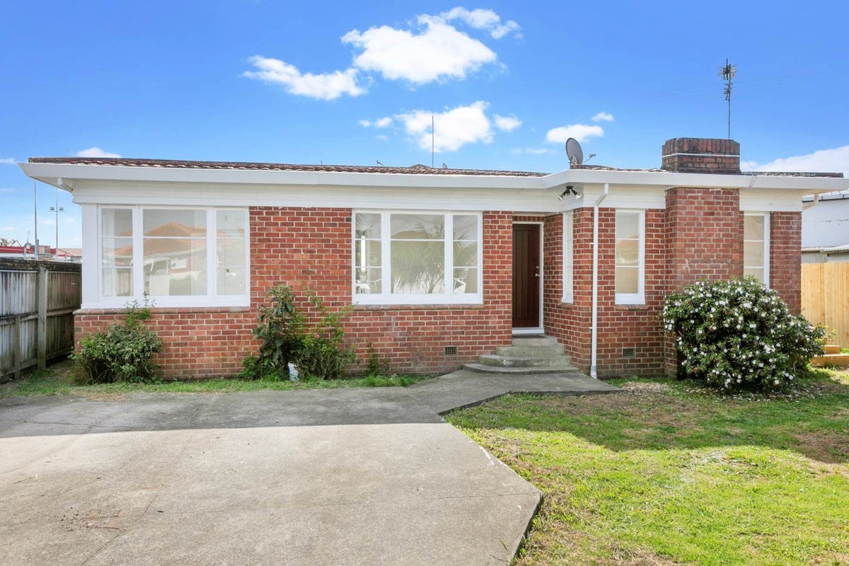 4 Albert Road, Manukau, Auckland - Carousel 2