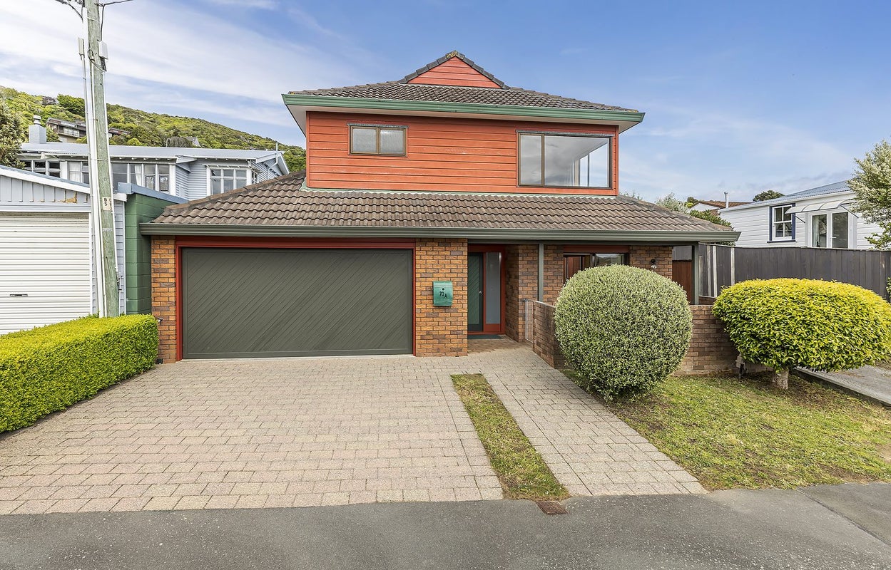 70A Beauchamp Street, Karori, Wellington - Carousel 1