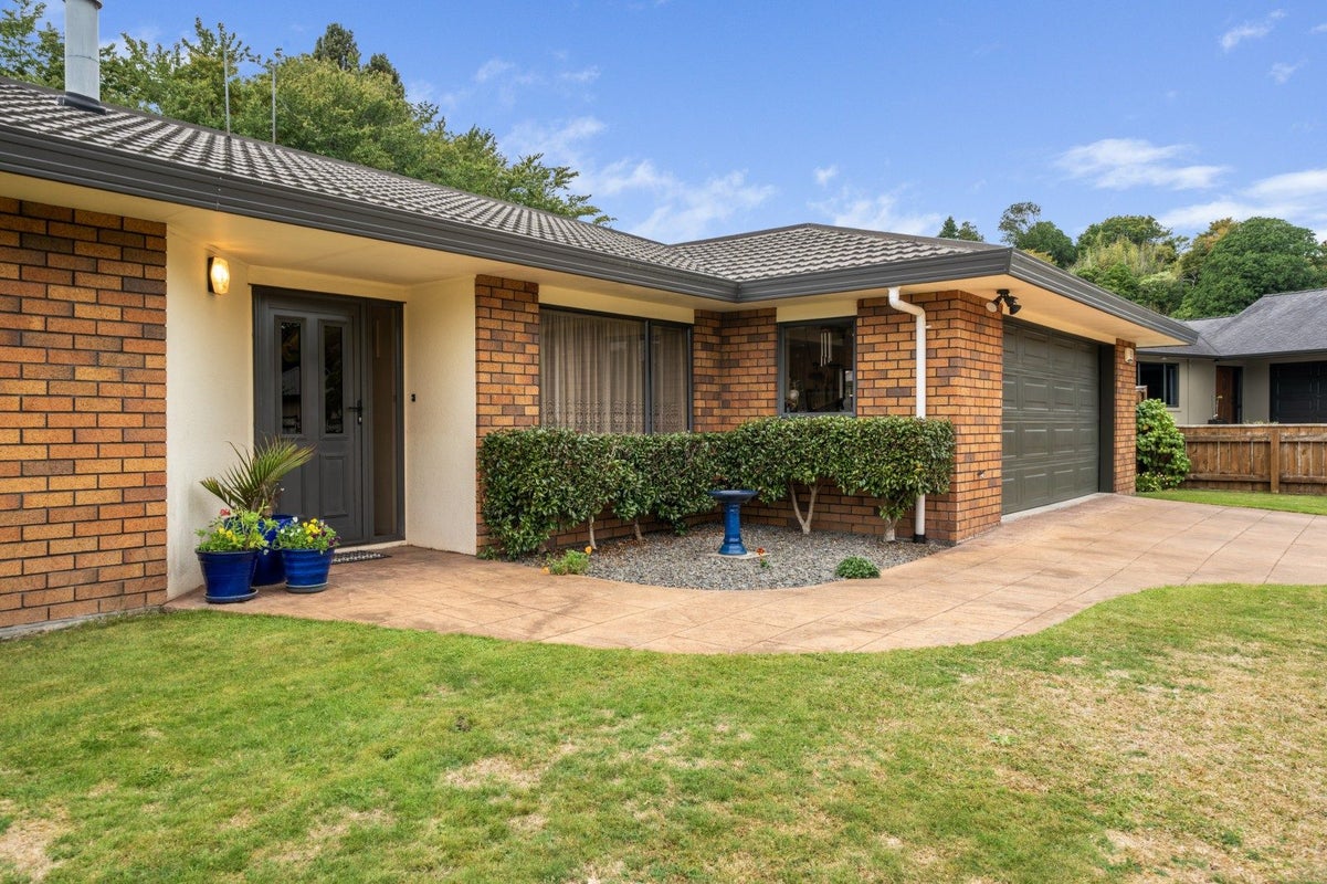 39 Roto Street, Hurdon, New Plymouth - Carousel 2