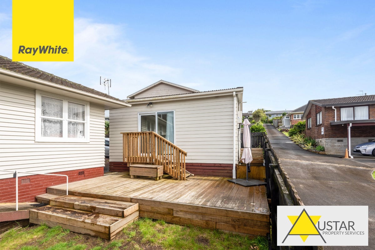 116A Golf Road, New Lynn, Auckland - Carousel 1