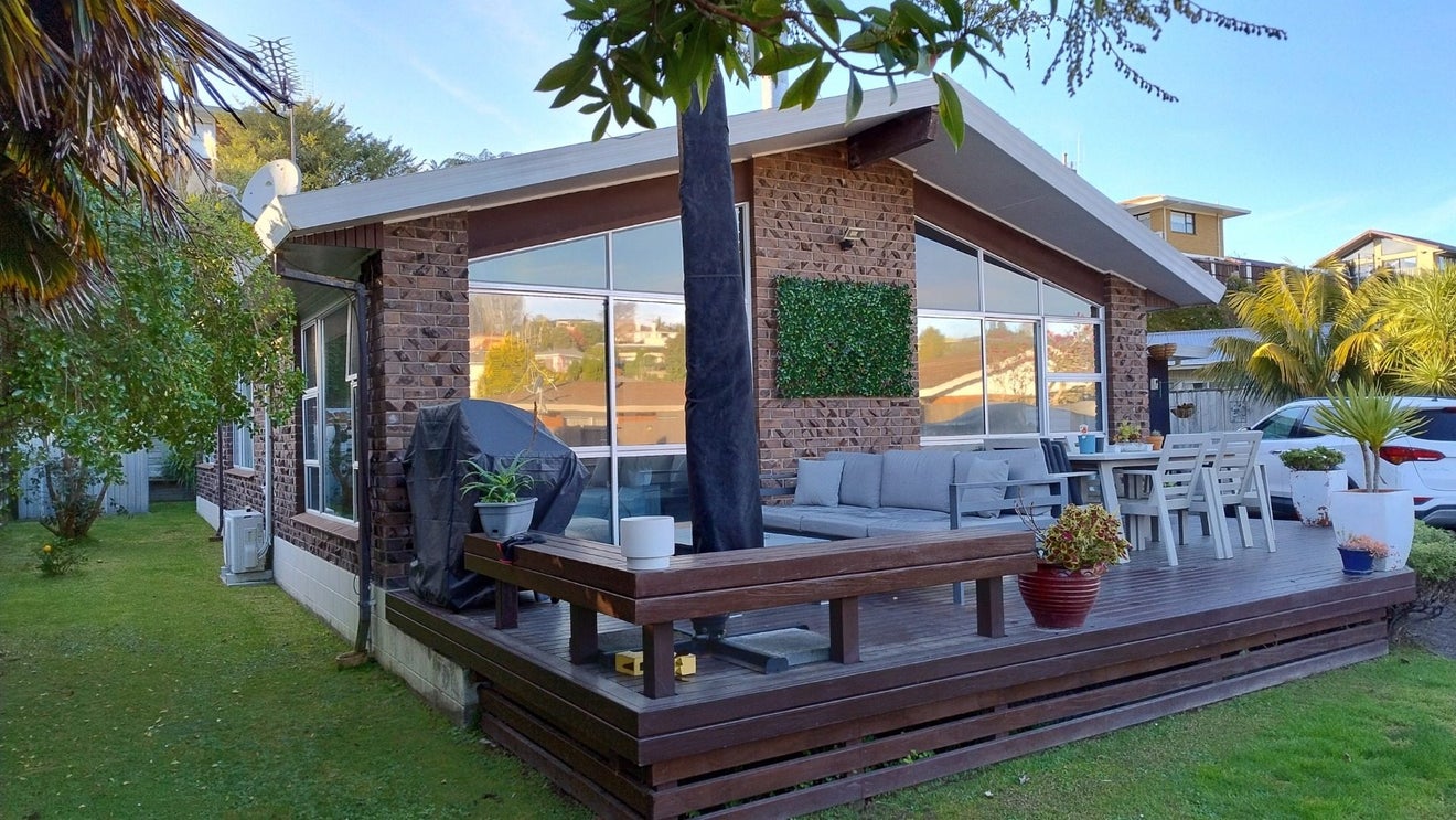 89 Shelley Road, WHATAUPOKO, GISBORNE - Carousel 14