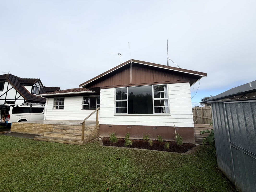 14 Krippner Place, Dinsdale, Hamilton - Carousel 1