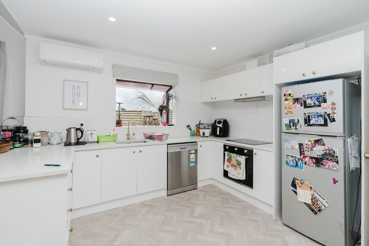 4 Leyton Place, Nawton, Hamilton - Carousel 2