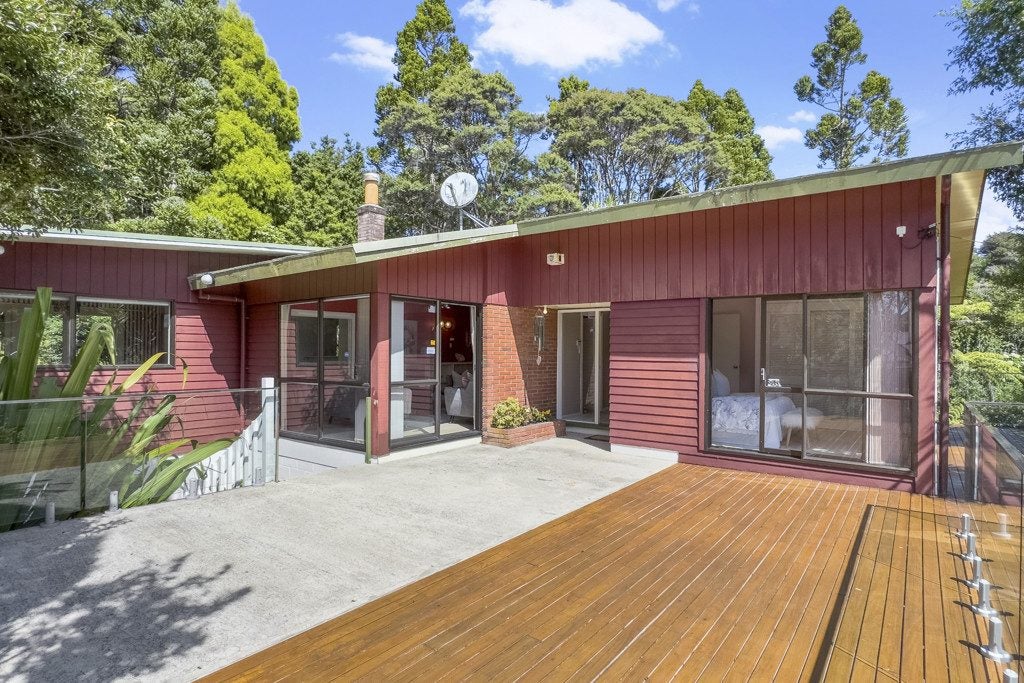 61 Woodfern Crescent, Titirangi, Auckland - Carousel 2