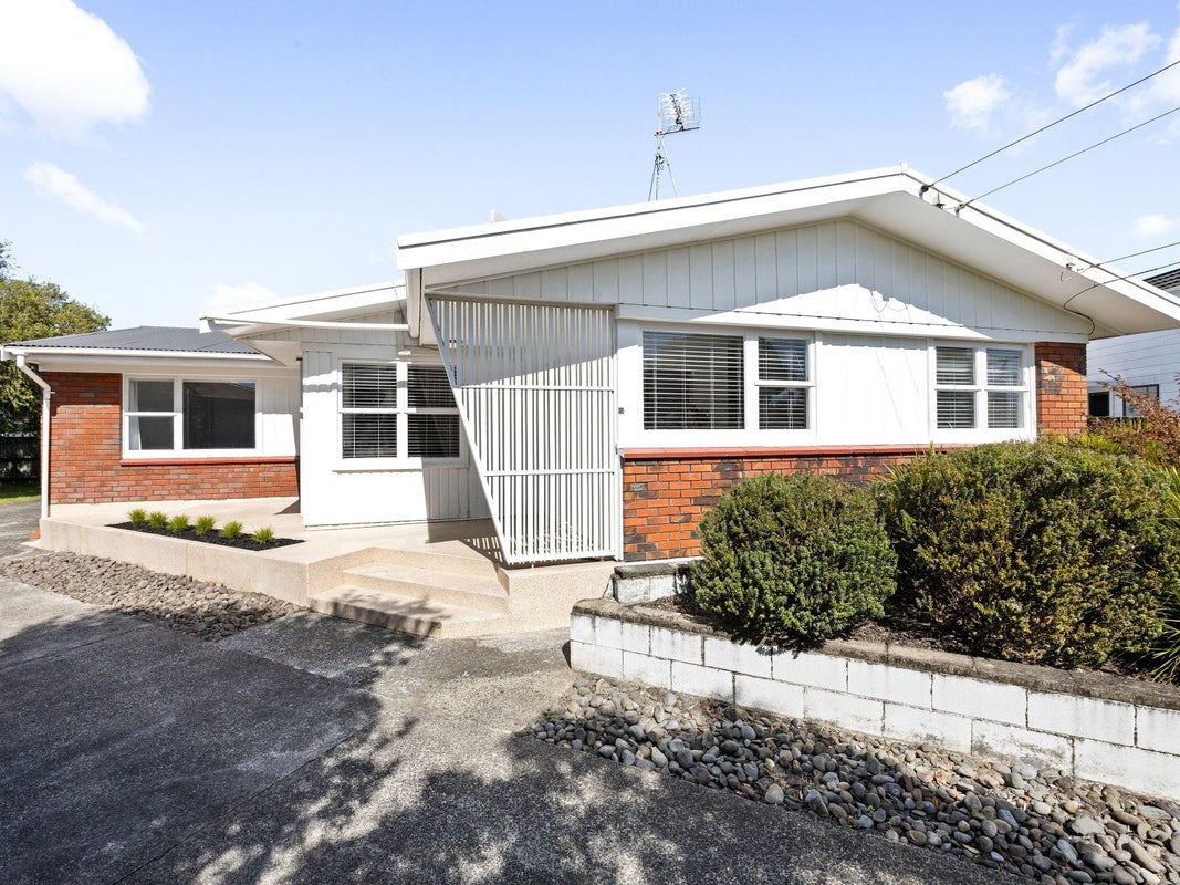 29 Winter Street, Fairfield, Hamilton - Carousel 1