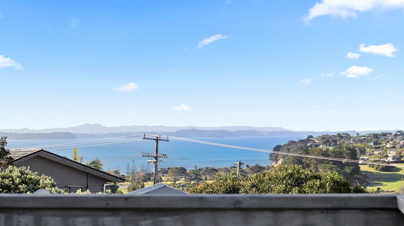 57 Wade River Road, Stanmore Bay, Whangaparaoa - Carousel 2