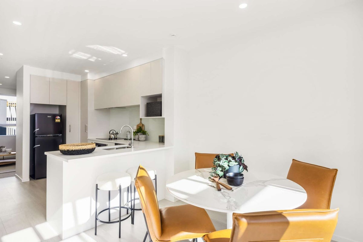 11/2 Moor Avenue, Te Atatu Peninsula, Auckland - Carousel 1