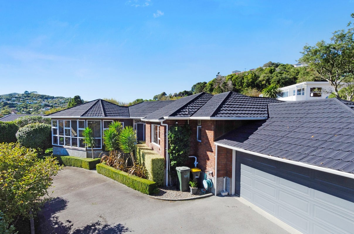 409B Karori Road, Karori, Wellington - Carousel 1