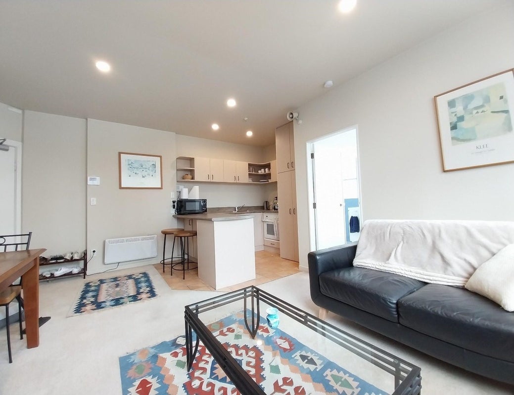 5E/49 Manners Street, Te Aro, Wellington - Carousel 1