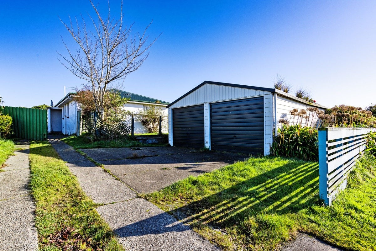 15 Monowai Street, Strathern, Invercargill, Southland - Carousel 2
