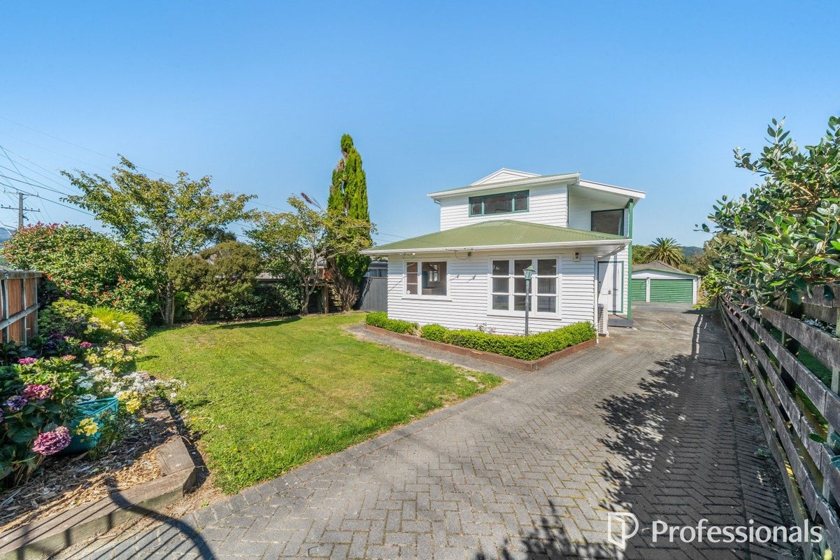 15 Wise Street, Wainuiomata, Lower Hutt - Carousel 1
