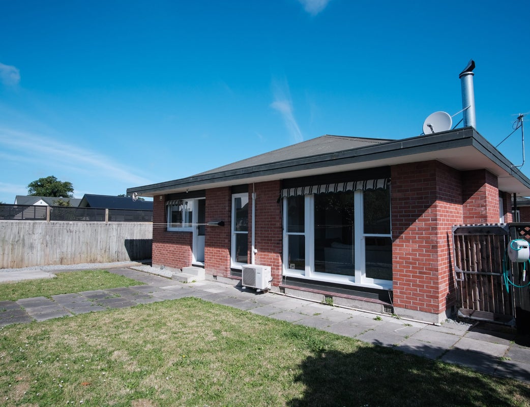 2/12 Penhelig Place, Burnside, Christchurch - Carousel 1