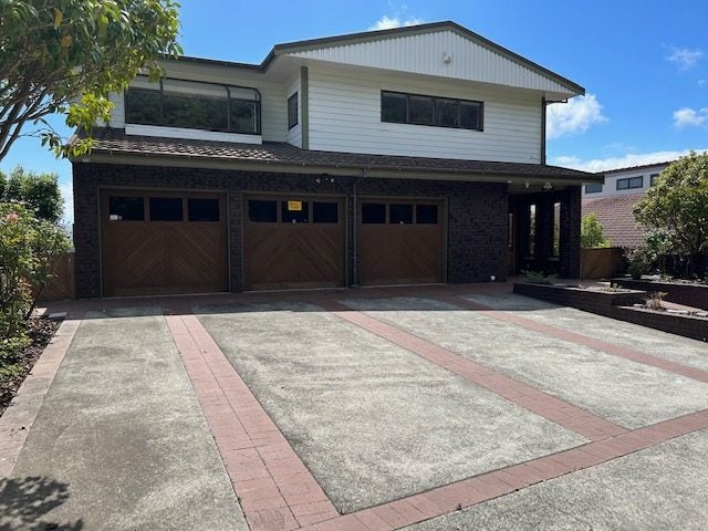 40 Leeward Drive, Whitby, Porirua - Carousel 1