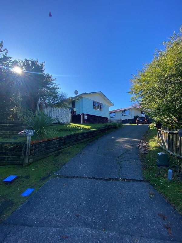 19 Crystal Place, Pukehangi, Rotorua - Carousel 1