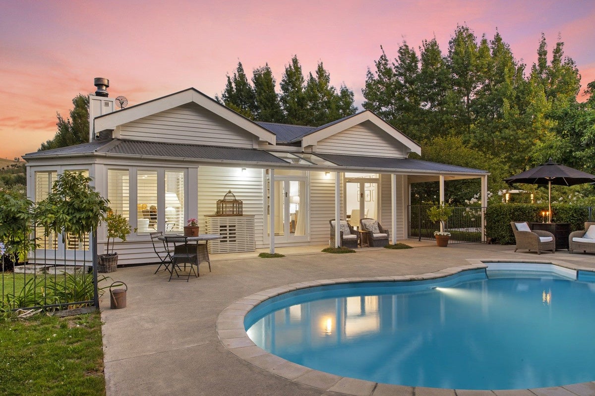 41 Vineyard Lane, Waipara, Amberley - Carousel 1