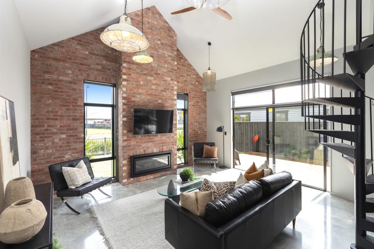 8 Leyland Lane, Halswell, Christchurch - Carousel 1