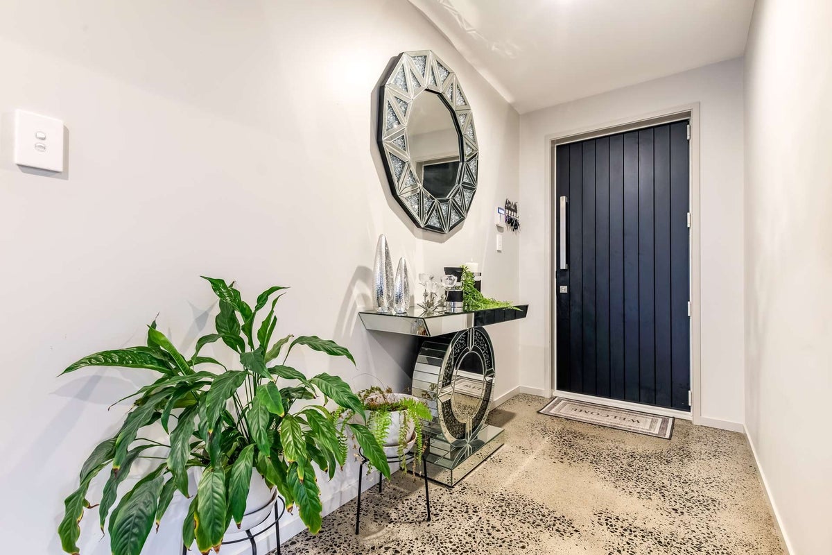 5 Meadowbank Rise, Bethlehem, Tauranga - Carousel 1