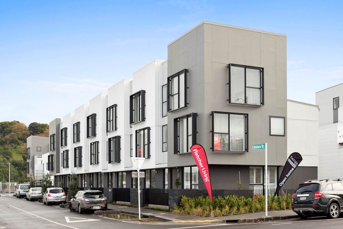 8 Kimiora Street, Three Kings, Auckland - Carousel 13