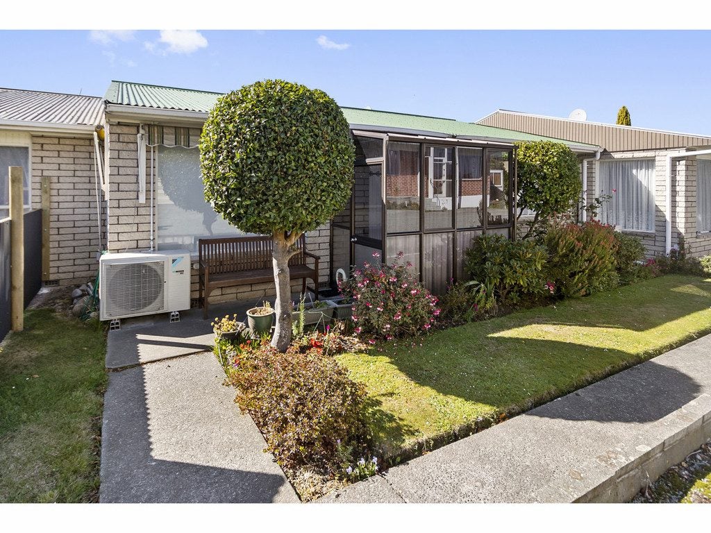 2/16 Trafalgar Street, Maori Hill, Timaru - Carousel 1