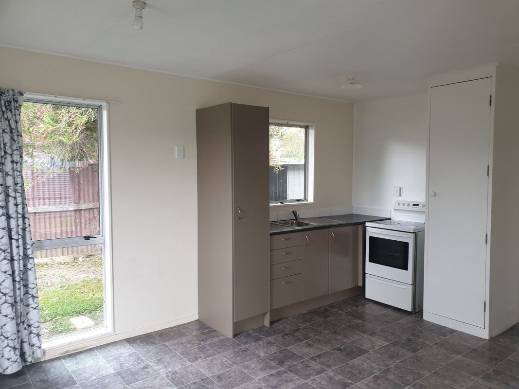 24 Ramsey CRES, Flaxmere, Hastings - Carousel 2
