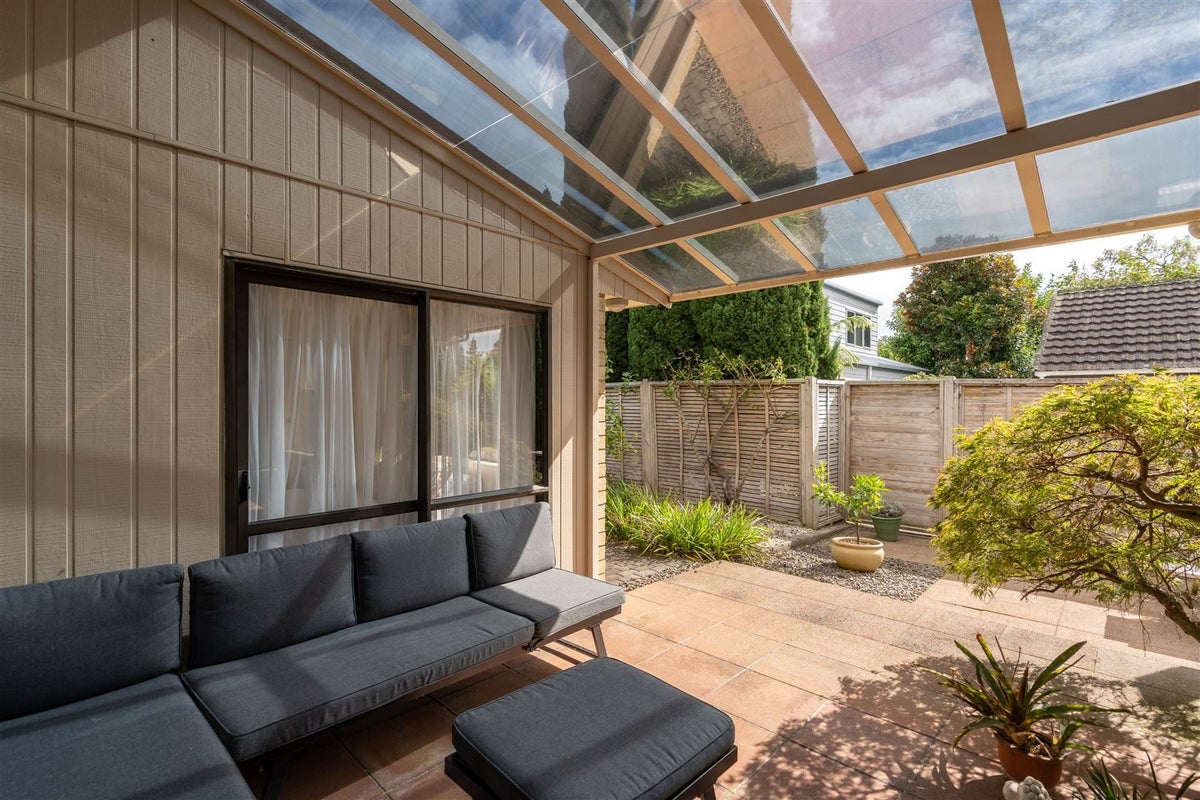 528 Grey Street, Hamilton East, Hamilton - Carousel 2