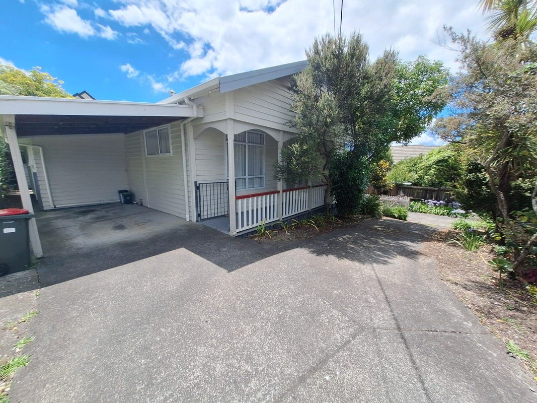 1/211 Onewa Road, Birkenhead, Auckland - Carousel 14