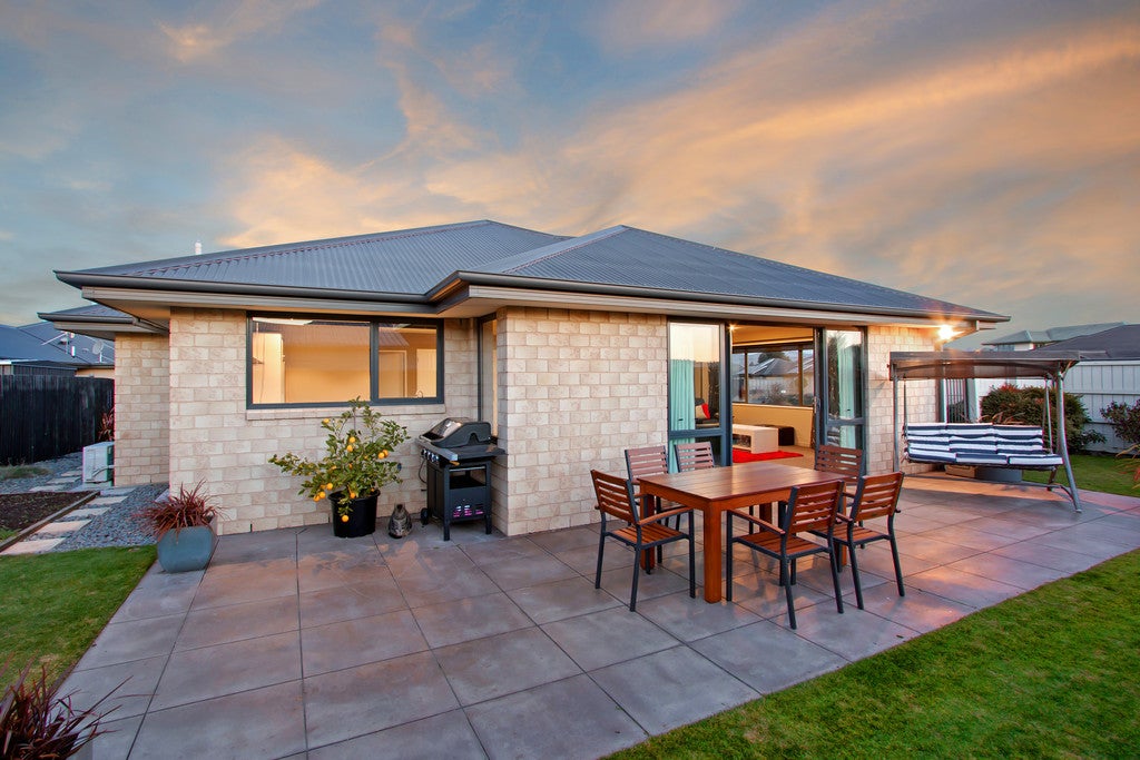30 Stillwater Avenue, Burwood, Christchurch - Carousel 13