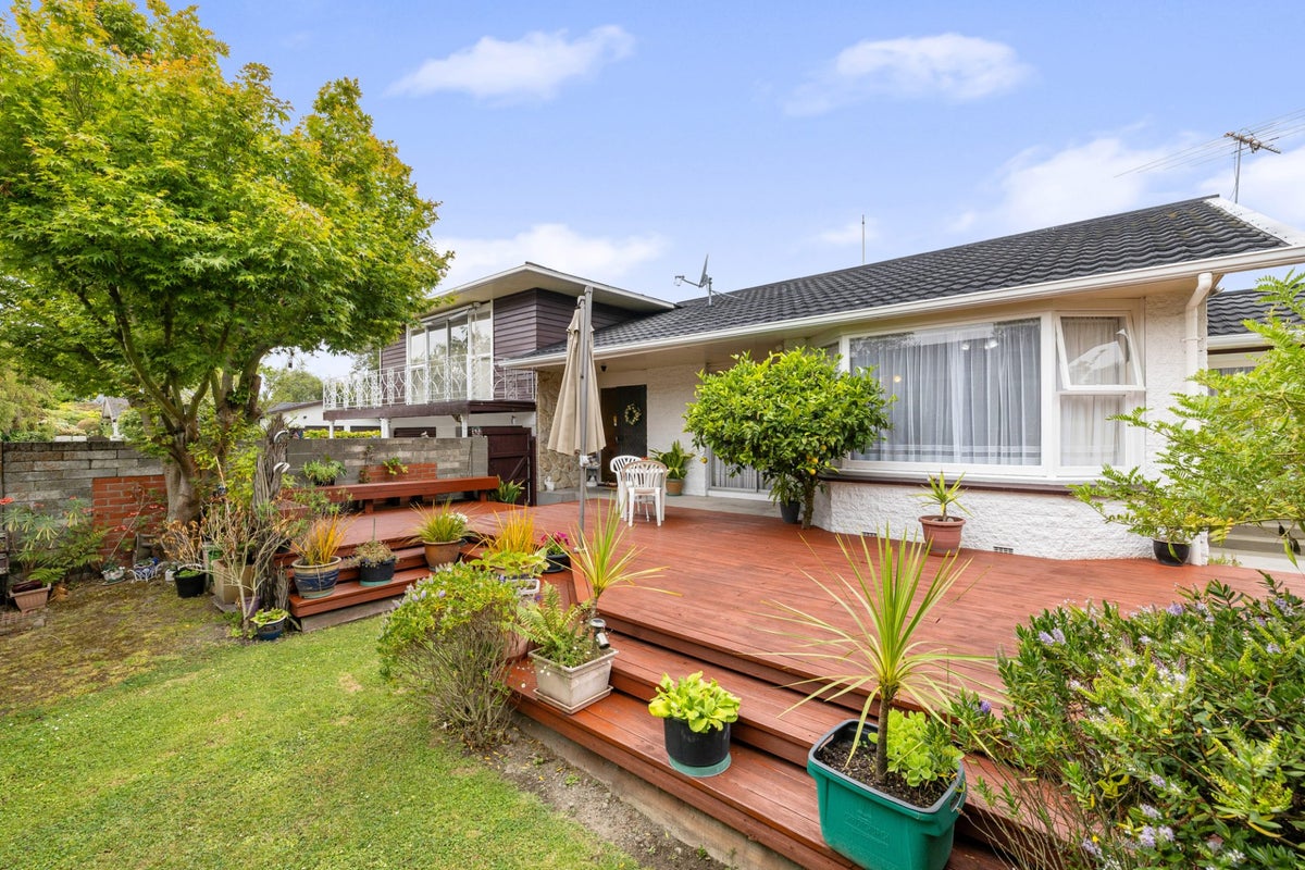 57 Kent Lodge Avenue, Avonhead, Christchurch - Carousel 1