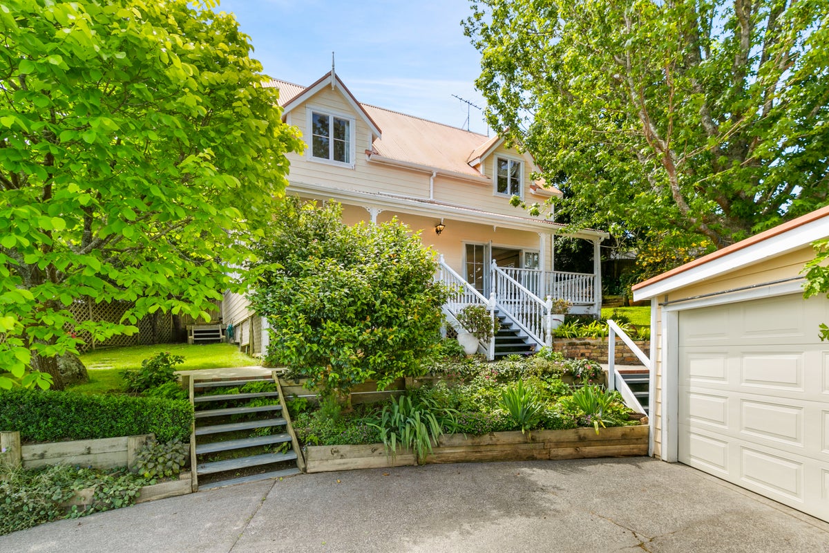 19 Heathglen Place, Bayview, Auckland - Carousel 1
