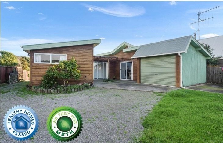 20 Simcox Street, Otaki Beach, Otaki - Carousel 1