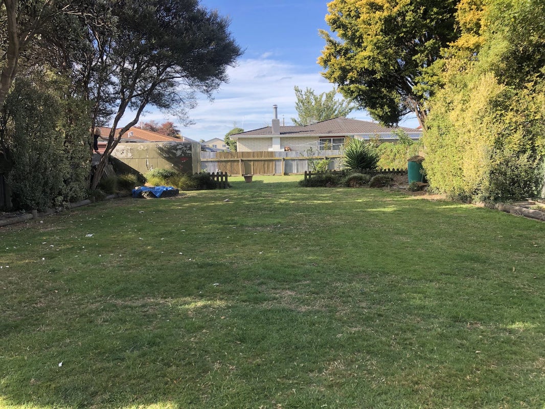 617 Queen Street West, Saint Leonards, Hastings - Carousel 12