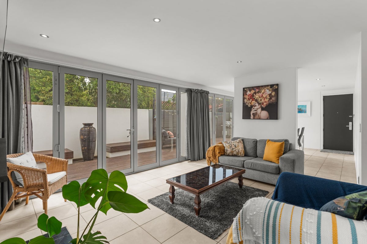 3/69 Derby Street, St Albans, Christchurch - Carousel 2