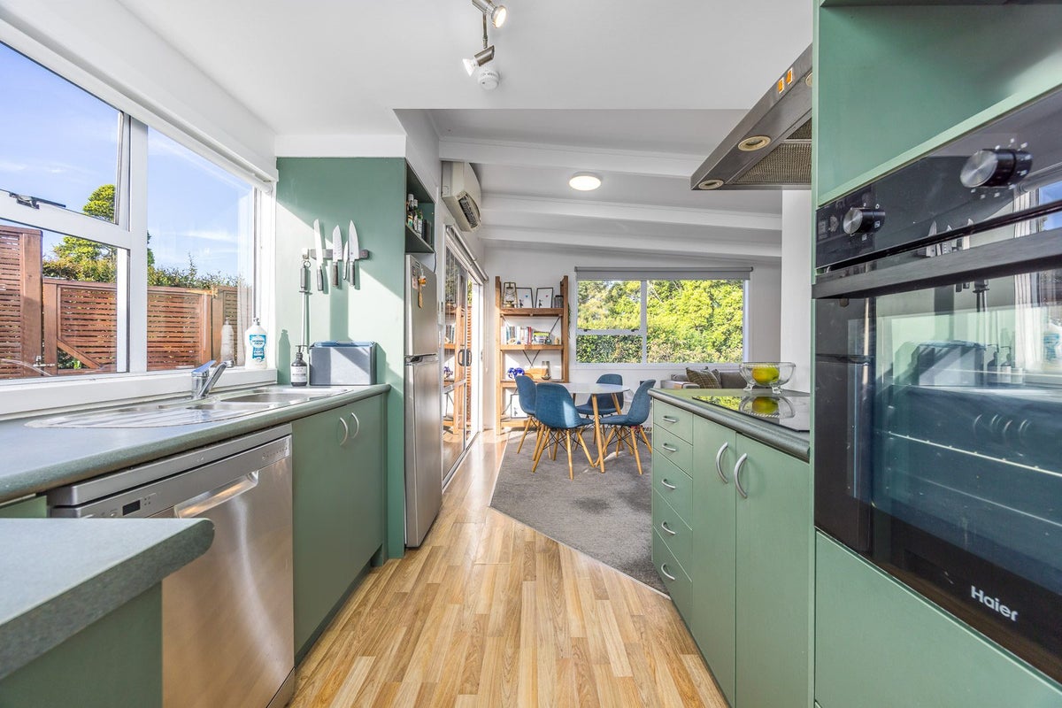 35 Matai Road, Stanmore Bay, Whangaparaoa - Carousel 1