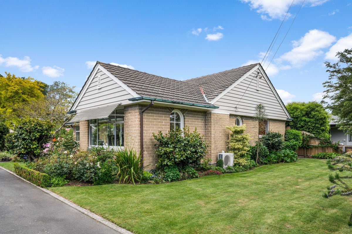 3 Bannister Place, Ilam, Christchurch - Carousel 2