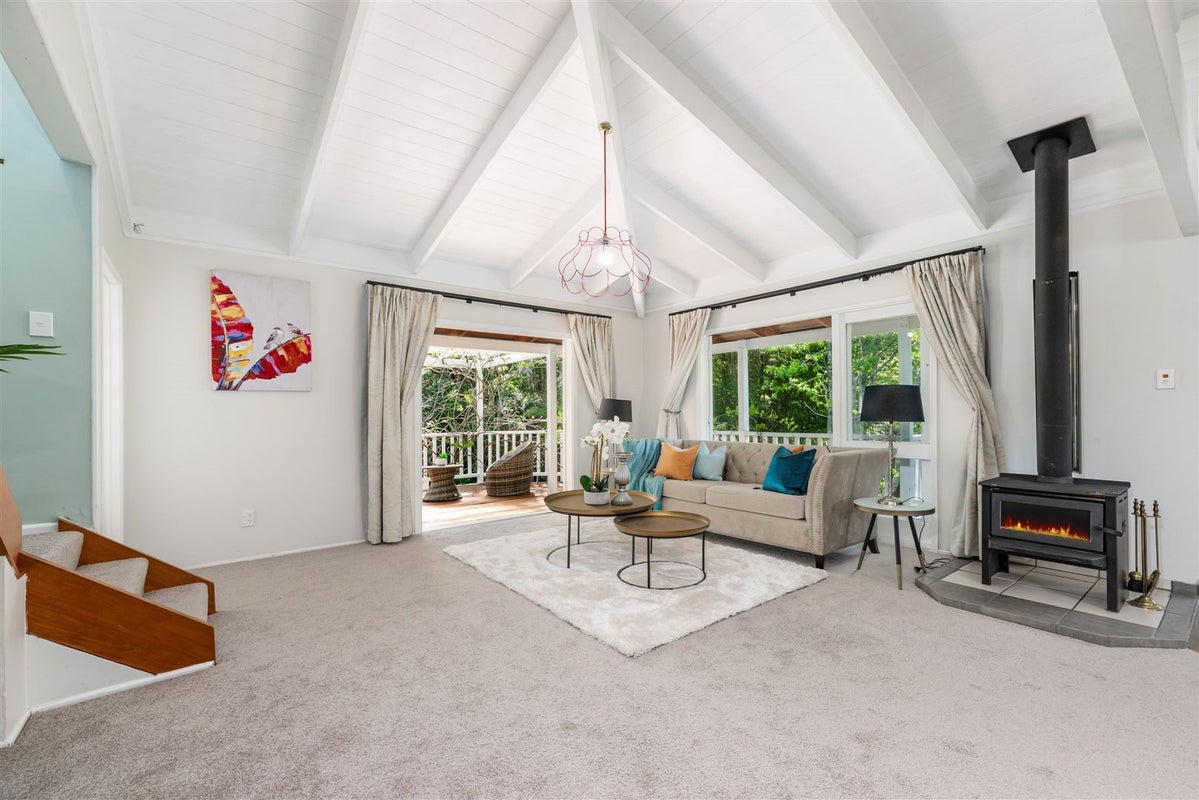 8 Rhinevale Close, Henderson, Auckland - Carousel 2