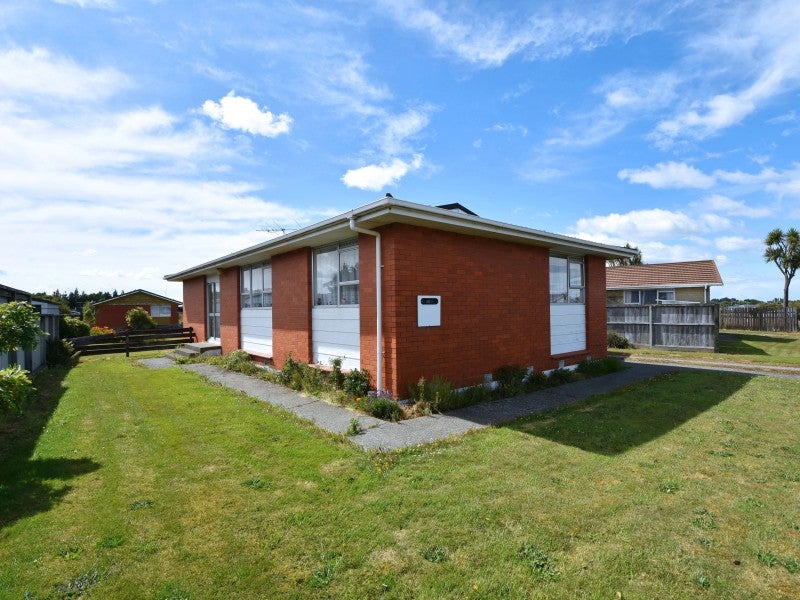 12 Newbie Street, Heidelberg, Invercargill - Carousel 1
