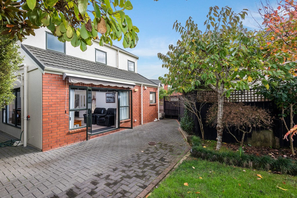 4/2 Abercrombie Street, Howick, Auckland - Carousel 22