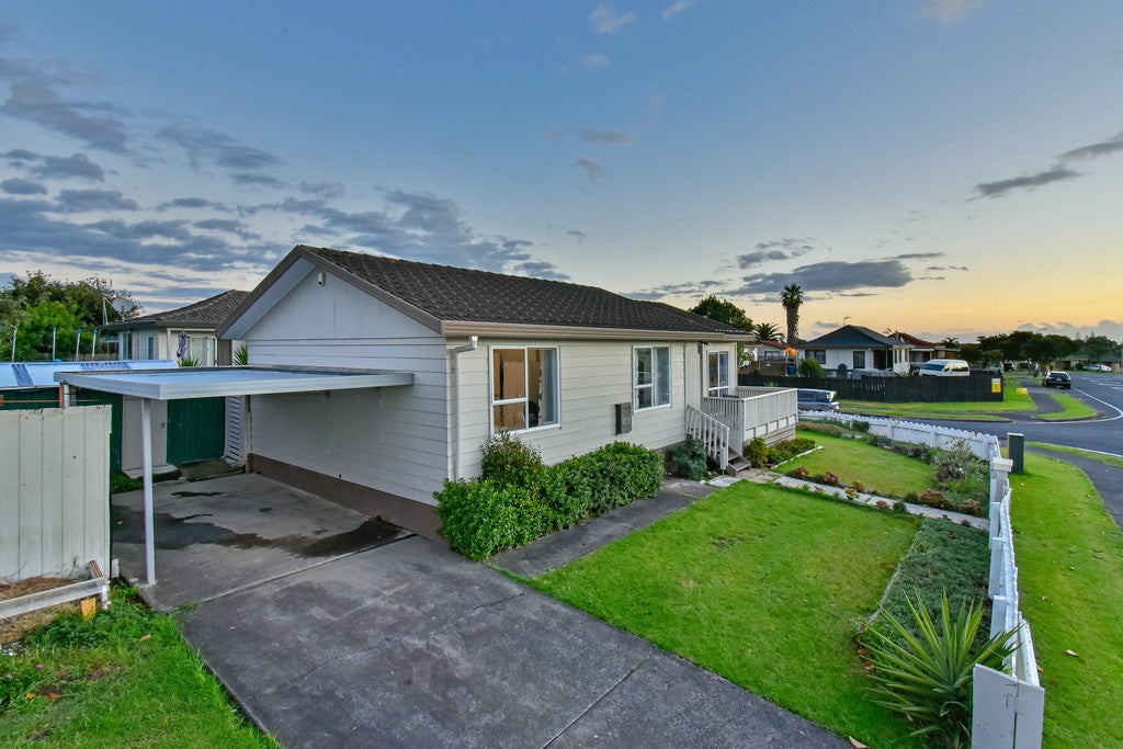 2/18 Etherton Drive, Weymouth, Auckland - Carousel 14