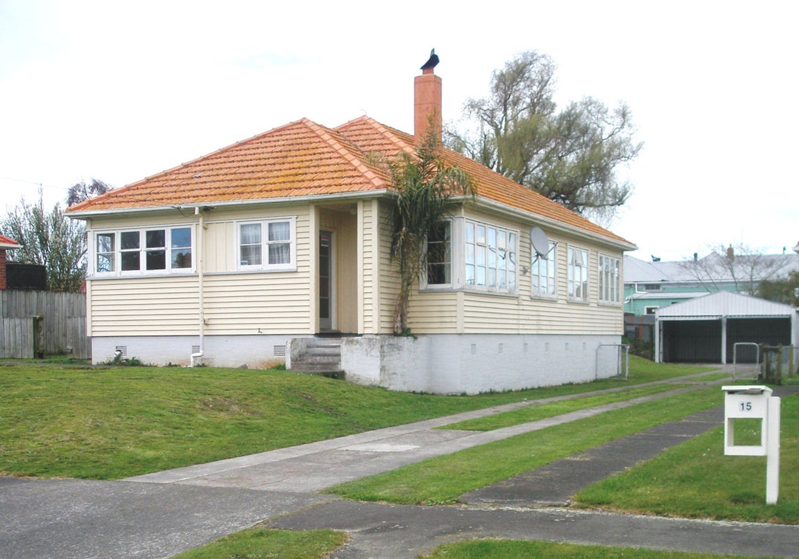 13 Victory Place, Aramoho, Whanganui - Carousel 2
