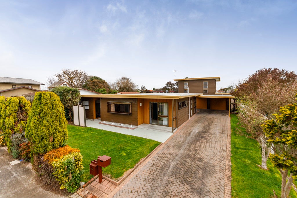 20 Pencarrow Street, Highbury, Palmerston North - Carousel 2