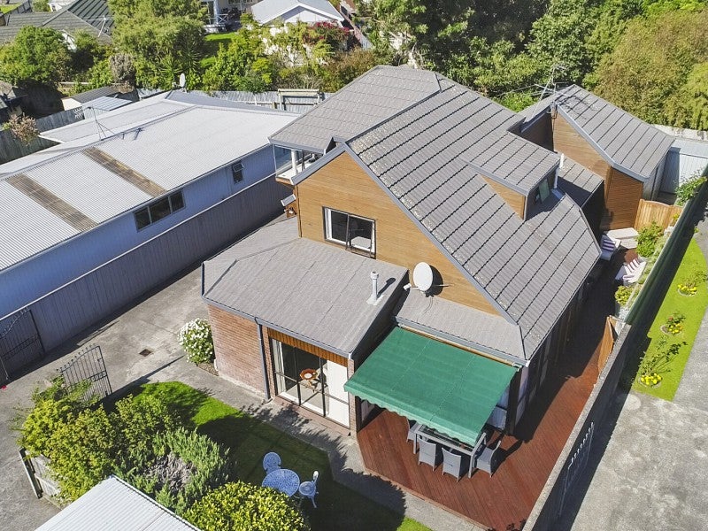 2/72 Trafalgar ST, WAIWHETU, LOWER HUTT - Carousel 20