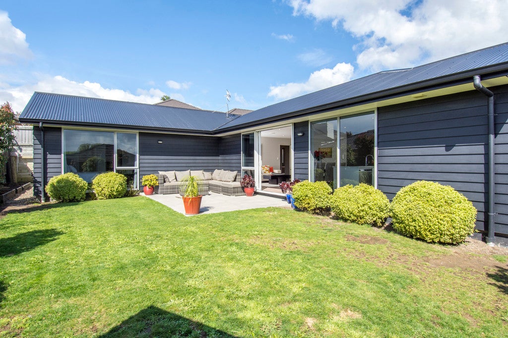 15 Belgrave Close, Bethlehem, Tauranga - Carousel 2