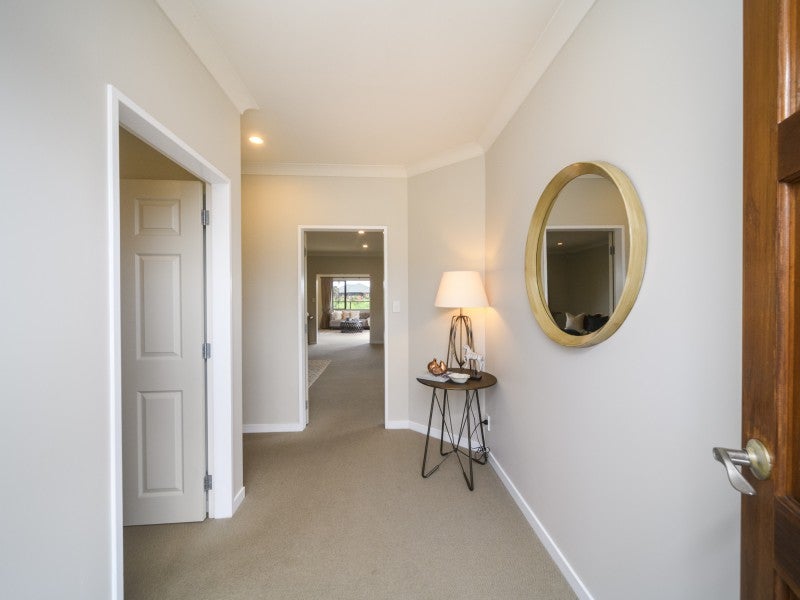 27 Silkwood Place, Fitzherbert, Palmerston North - Carousel 26