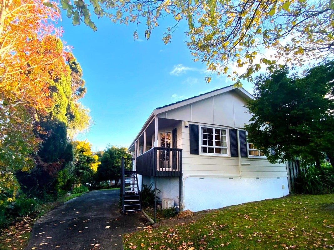 61 Bentley Avenue, Glenfield, Auckland - Carousel 2
