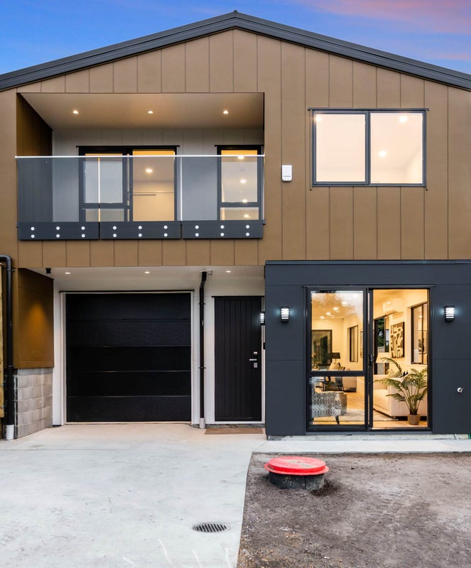 5 Pumau Place, Flat Bush, Auckland - Carousel 1