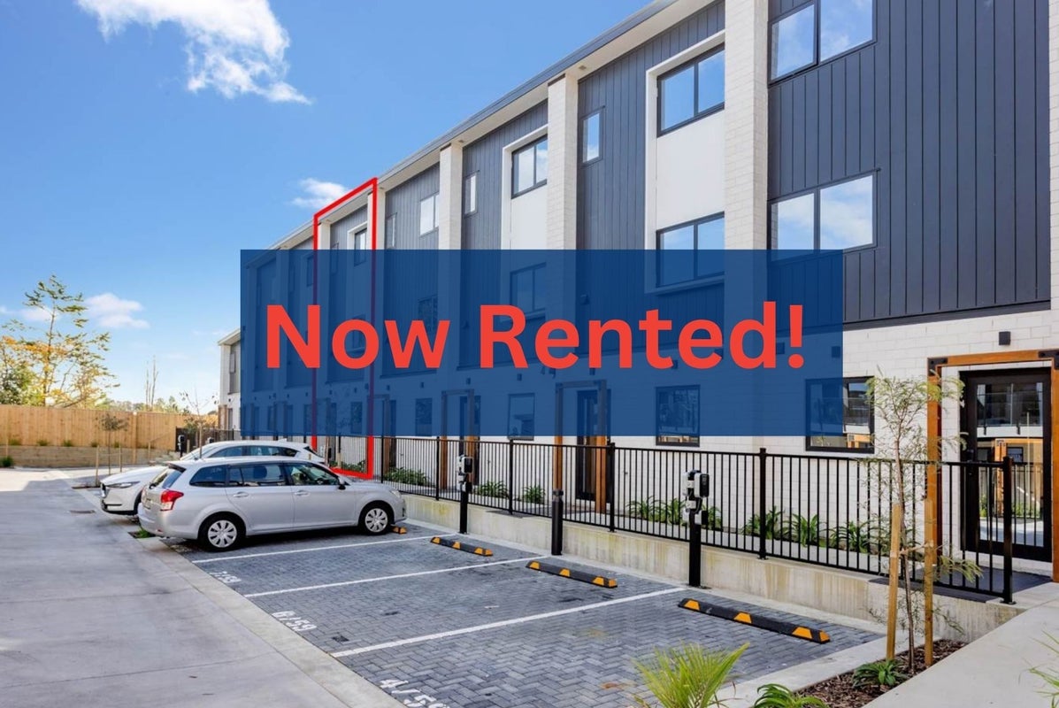 8/59 Matipo Road, Te Atatu Peninsula, Auckland - Carousel 1