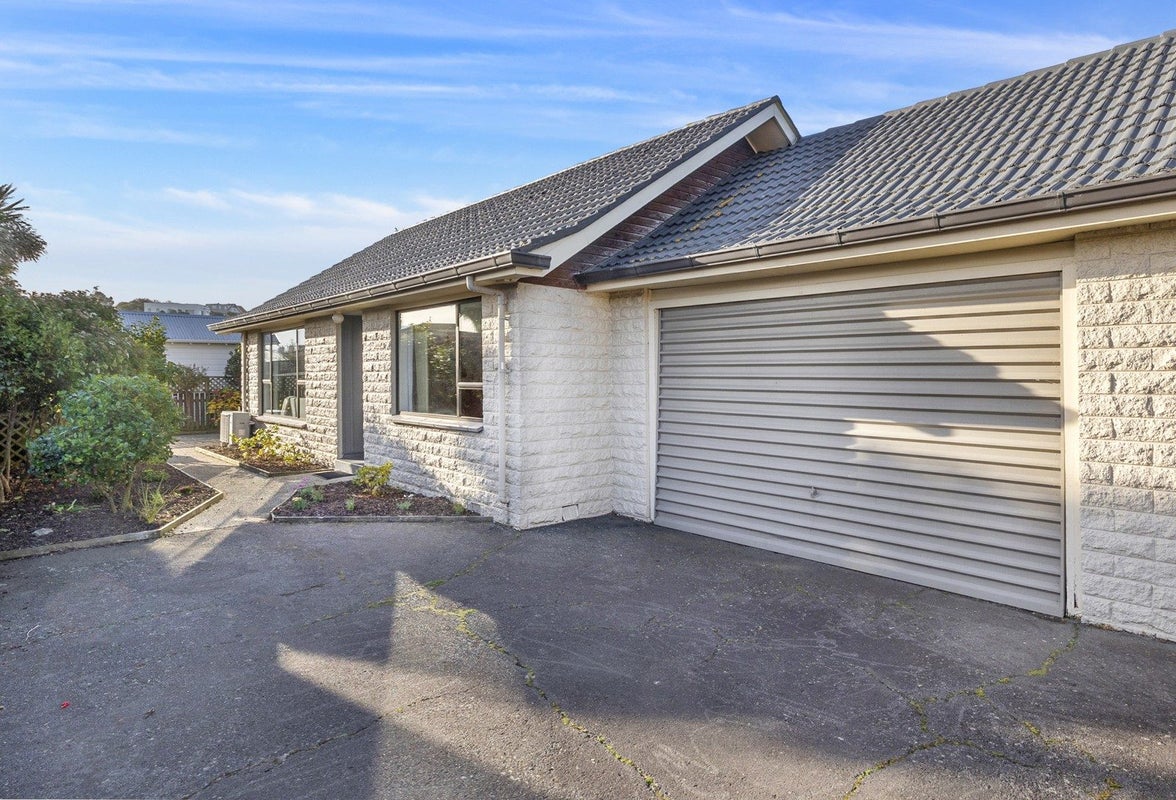 15B Ravelston Street, Saint Kilda, Dunedin - Carousel 1