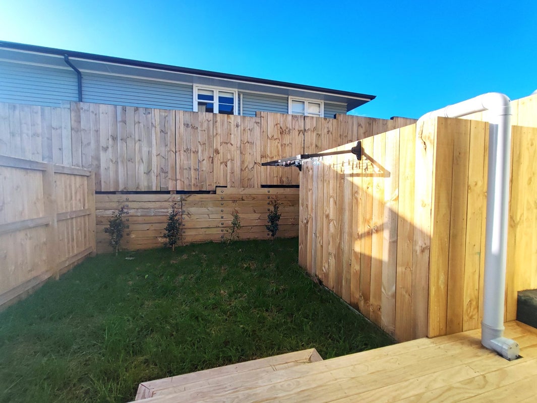 1/25 Abbotleigh Avenue, Te Atatu Peninsula, Auckland - Carousel 2