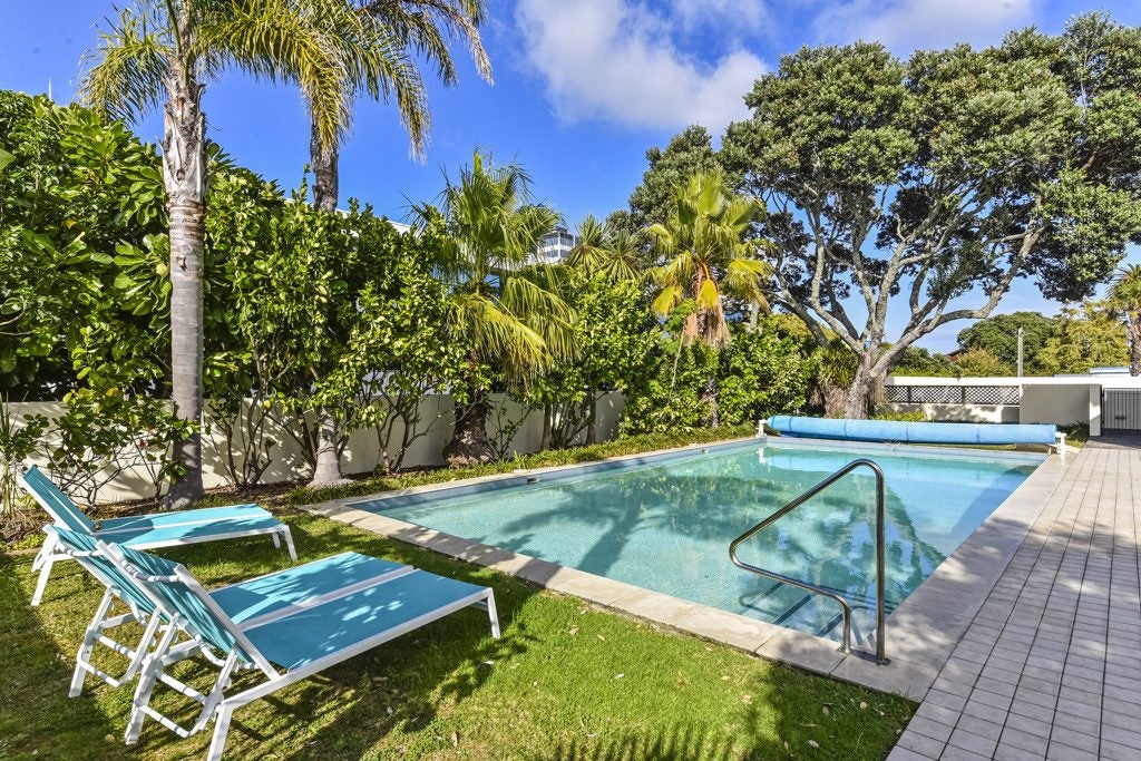 GE/6 COLLINS ST, Takapuna, Auckland - Carousel 2