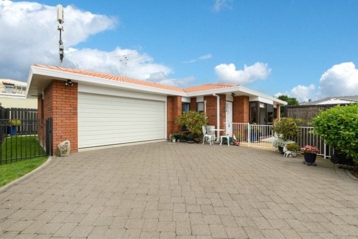 3B Percival Avenue, Matua, Tauranga - Carousel 1